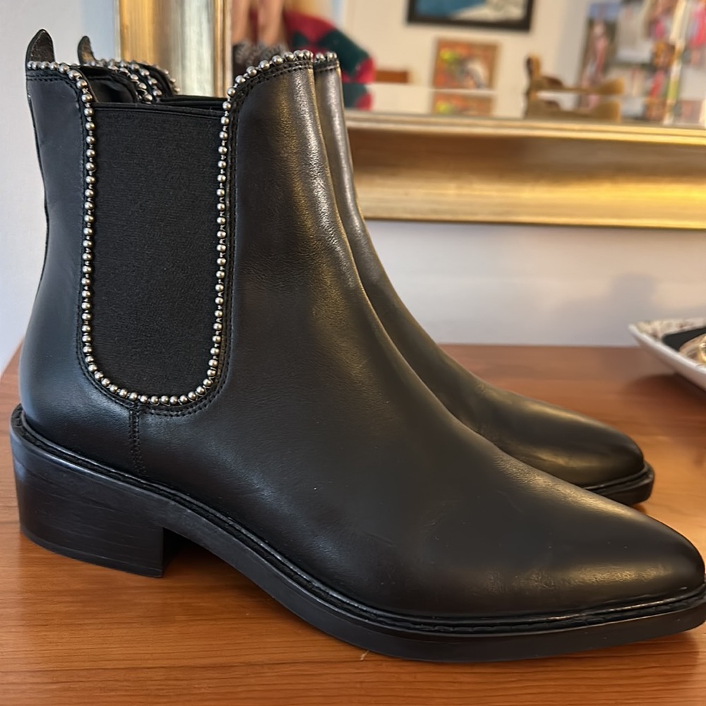 Coach Bowery Boots sz 7.5